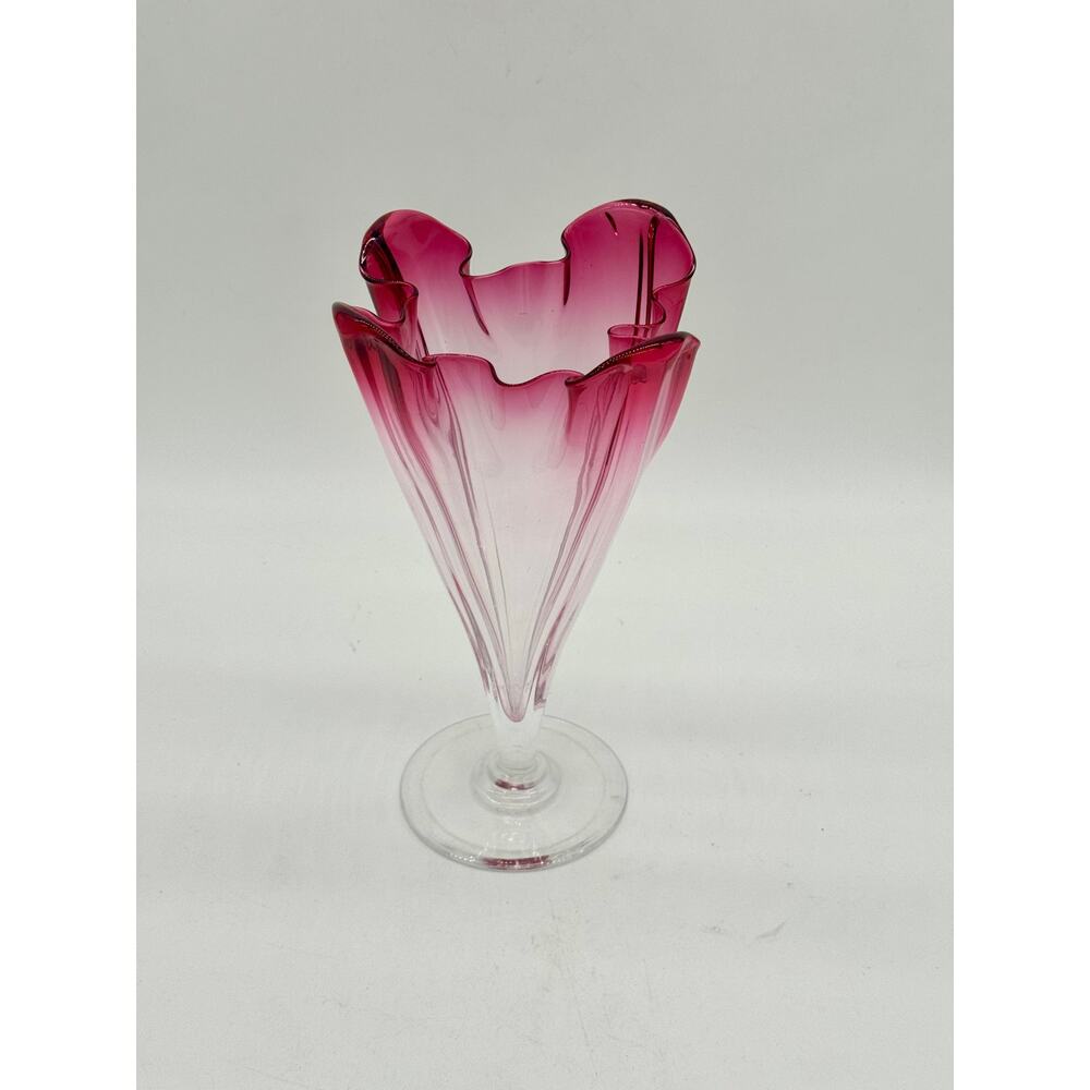Vase STEUBEN FLORIFORM Ruffled Cranberry Rim Fading to Clear  9.5"H x 5.5"W
